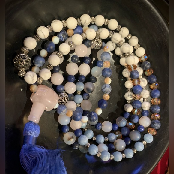 Mala Prayer Bead Necklace 29" with blue silk tassel and rose quartz guru bead - Picture 2 of 6